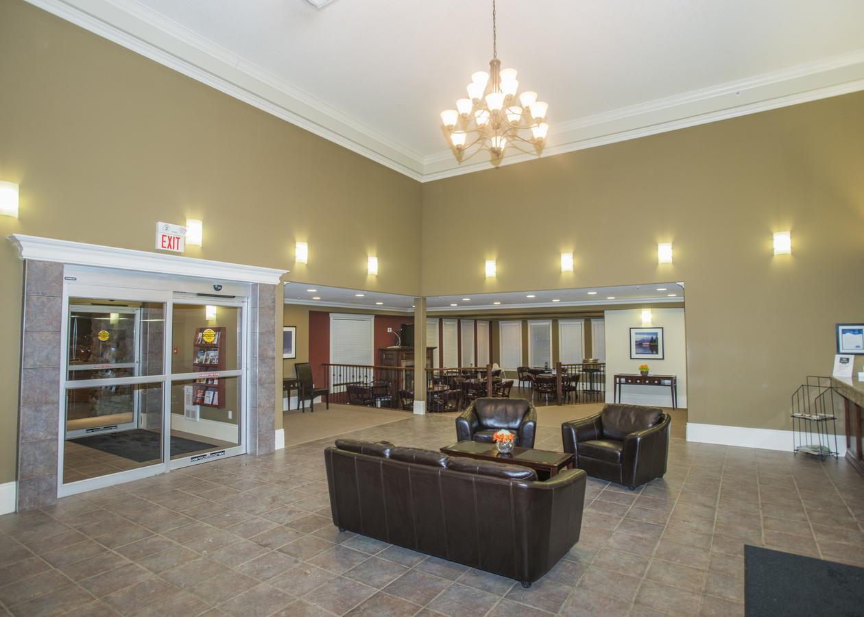 Lakeview Inns & Suites - Edson Airport West Kültér fotó